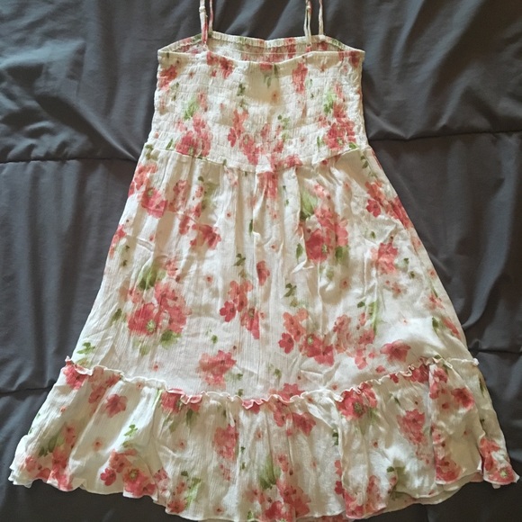 Perfect Spring Dress - Picture 2 of 2